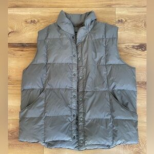 Lands' End XL Gray Puffer Vest